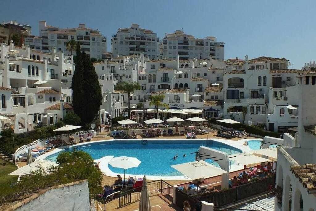 797 Hr - Pueblo Evita- Andalusian Apartment With Terrace. Бенальмадена Экстерьер фото